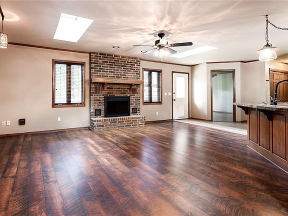 2nd image of 2450 Sequoyah Dr