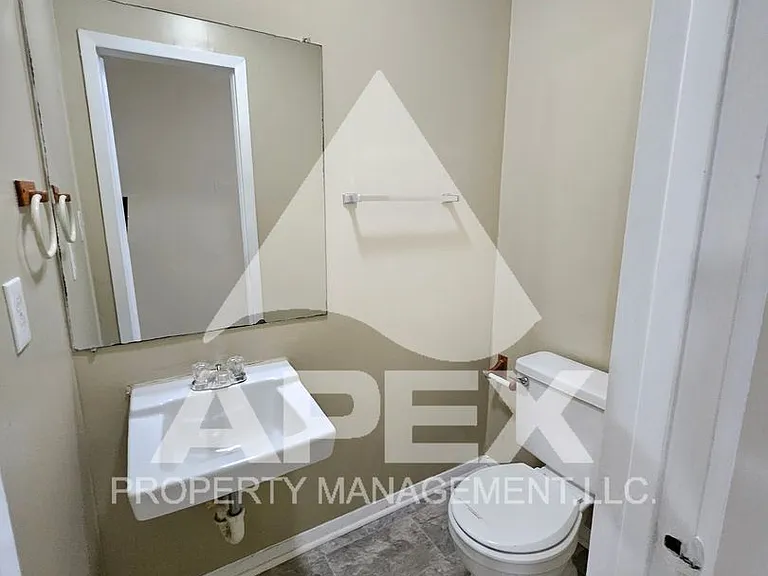 9148 Cedarpark Ln #D — Photo 11