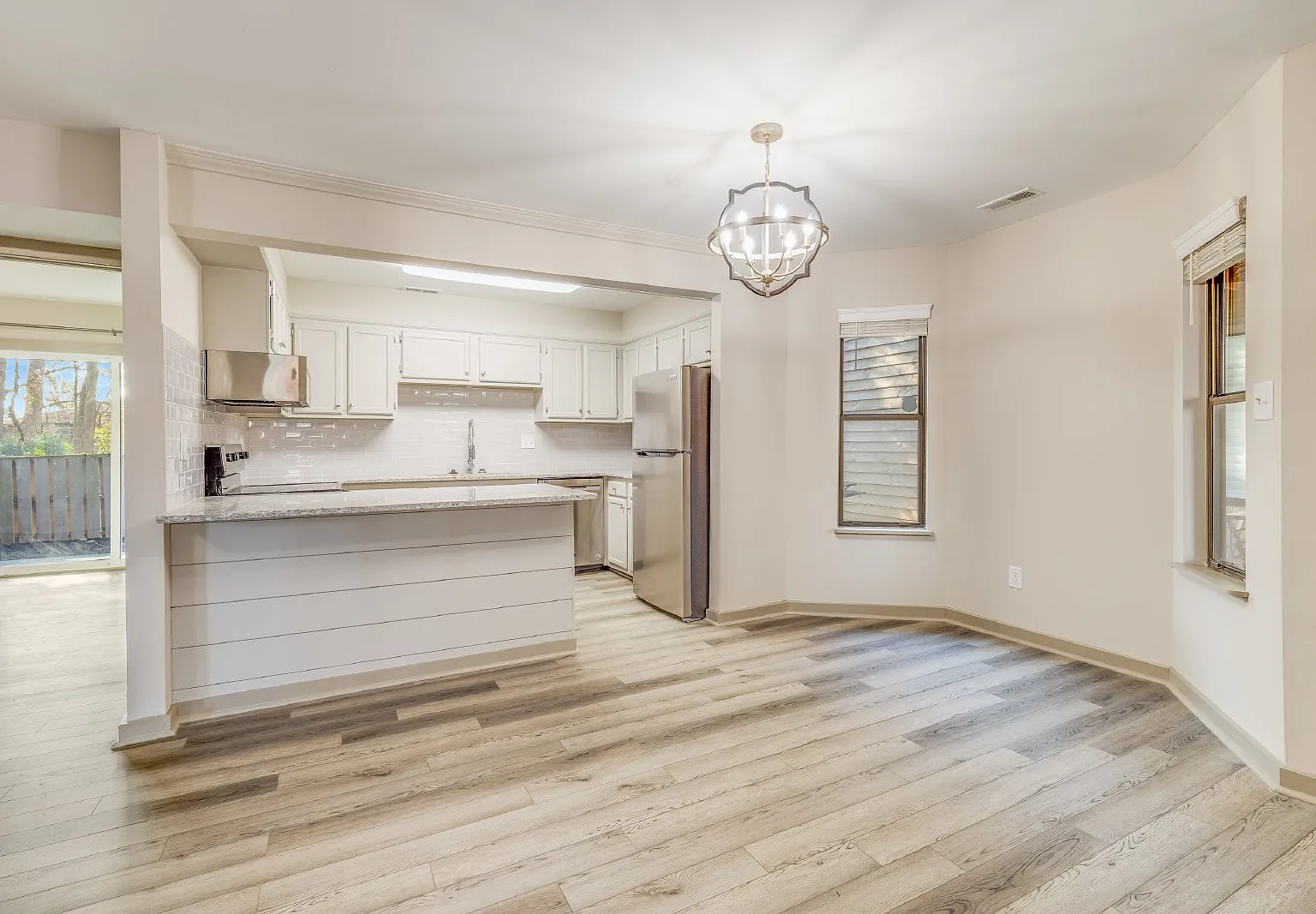 2 bed, 2.0 bath, 1010 sqft, $1,850 — Photo 1