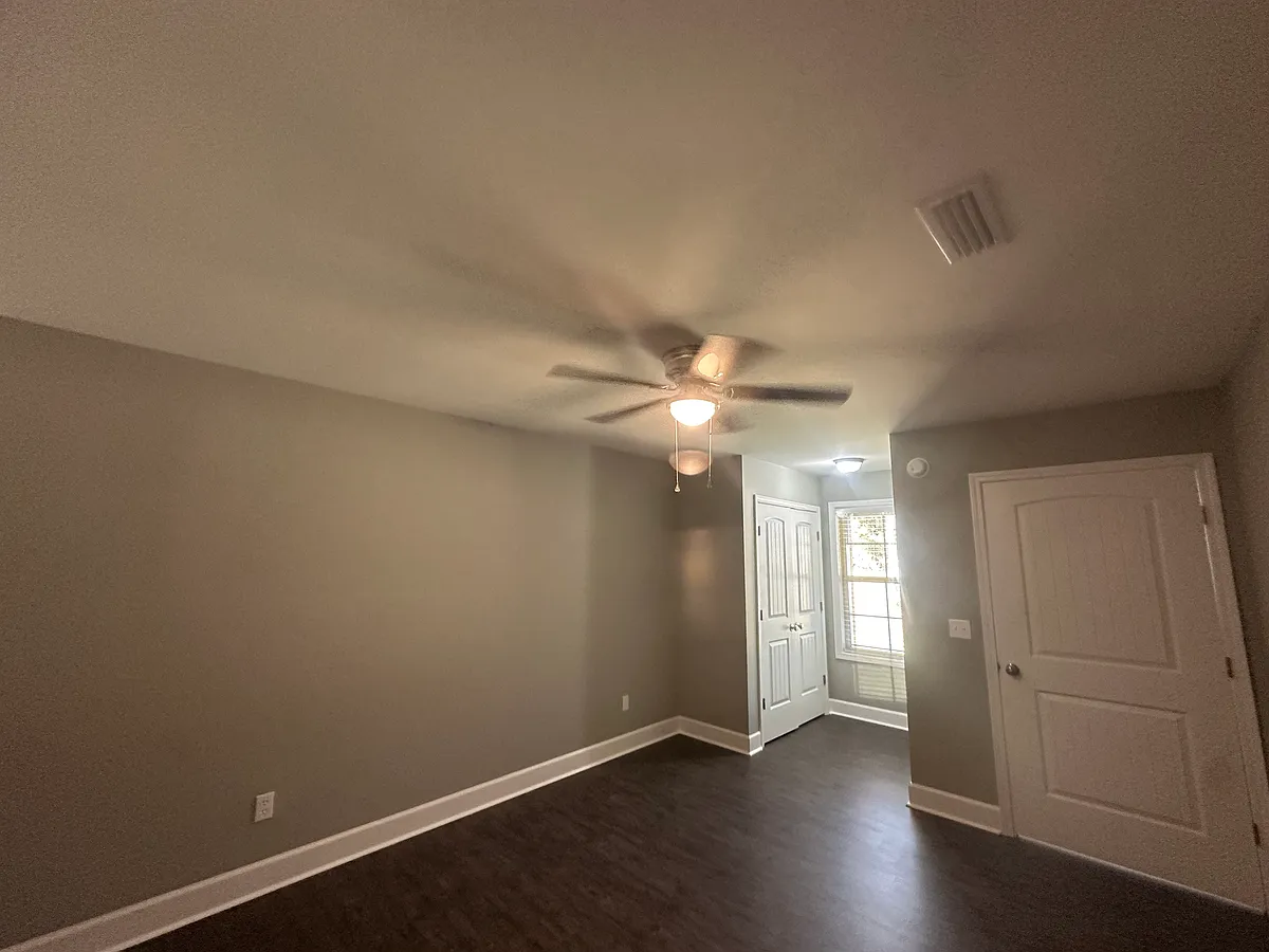 Building Photo - 1753 Jordan Ave #3