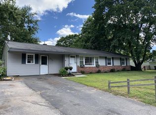 144 Ruthellen Rd, Bellingham, MA 02019