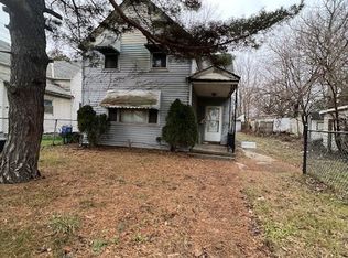 4245 E 71st St, Cleveland, OH 44105