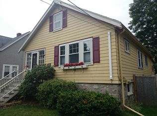 11 Woodbrier Rd, West Roxbury, MA 02132