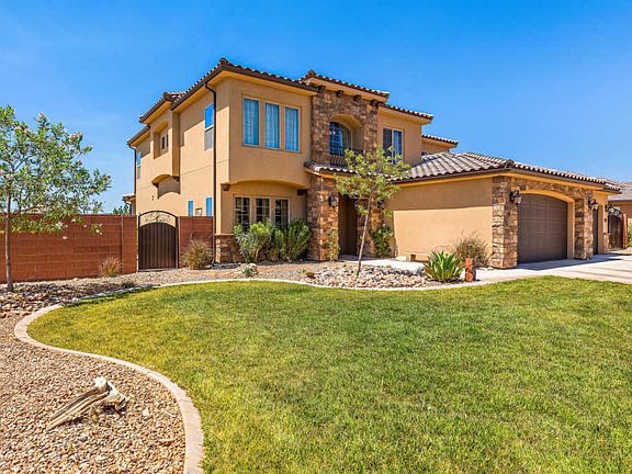 3rd image of 2851 E Ashby Dr