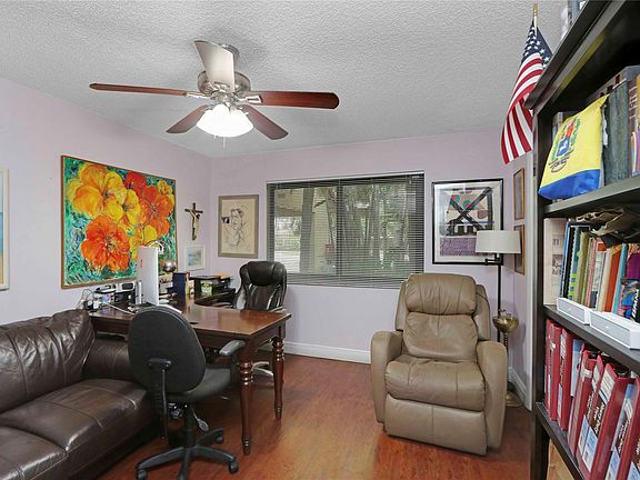 5th image of 16145 Laurel Drive #31