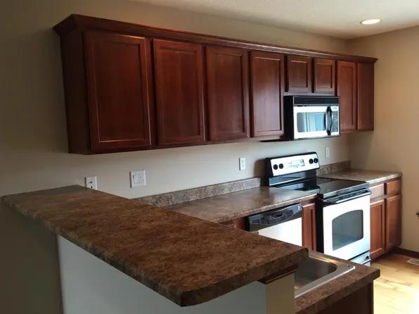 1420 Gentry Ln, North Liberty, IA 52317