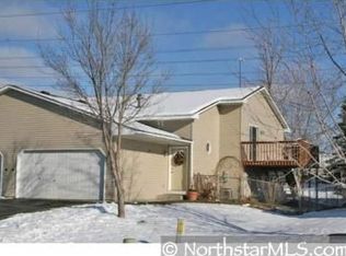 7402 Vinewood Ln N, Maple Grove, MN 55311