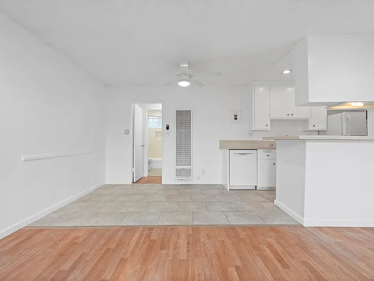 1813 Federal Ave #3 — Photo 11