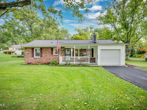 1180 Valley Dr, Bristol, VA 24201