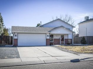 10 Borman Ct, Pueblo, CO 81001