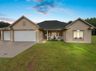 W10792 Little Rd, Gresham, WI 54128