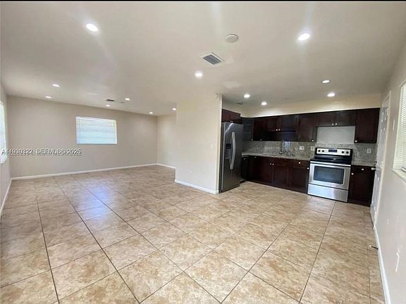 4th image of 4153 46th Pl