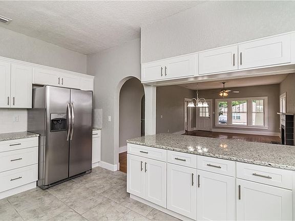 4th image of 1516 King Ave