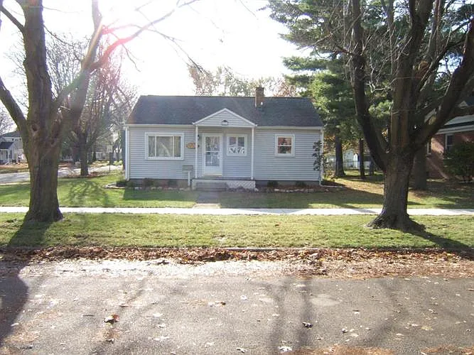 408 E Buchanan St photo 1