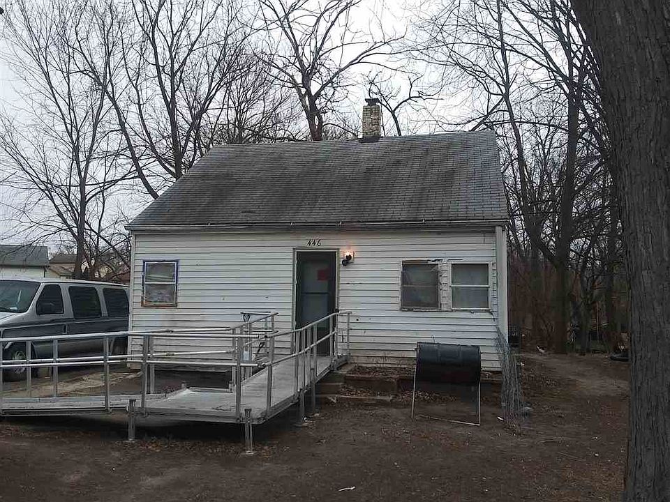 1st image of 446 S Pierpont Ave