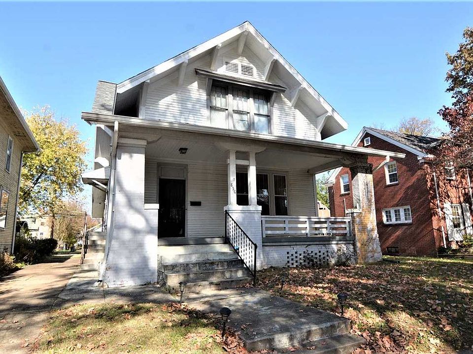 1st image of 850 E Gum St