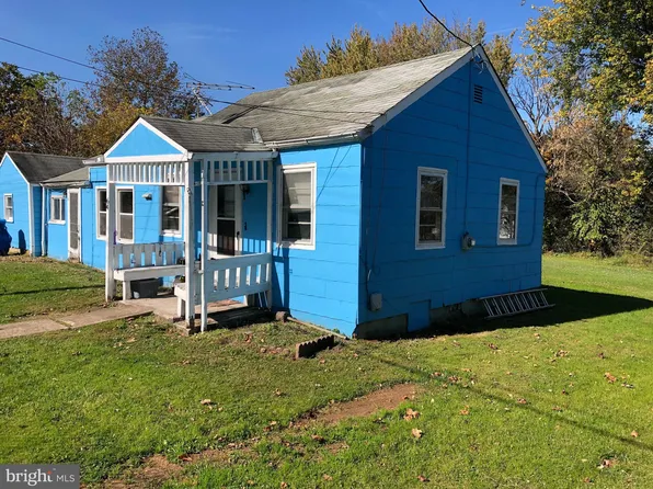 64 Belvidere Ave, Lambertville, NJ 08530