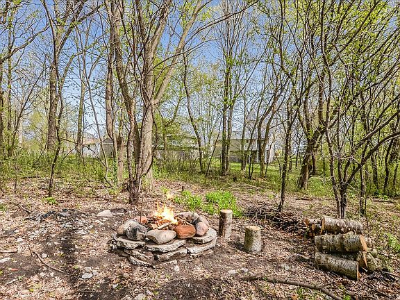 4th image of 3324 S Coon Creek Dr