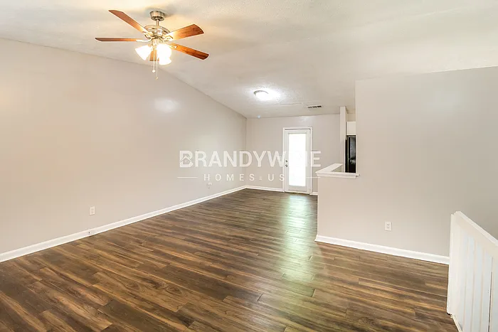 2037 Mallard Way — Photo 5