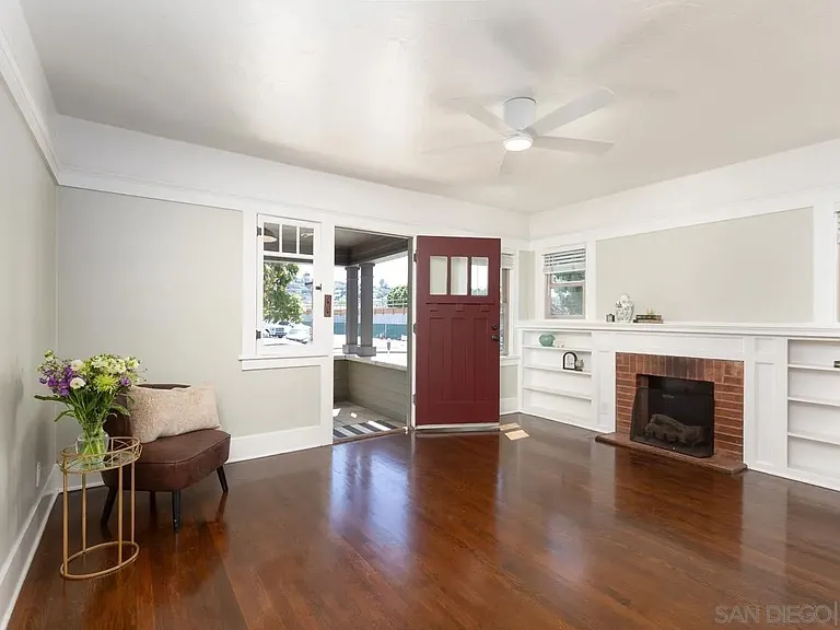 8318 Allison Ave — Photo 2