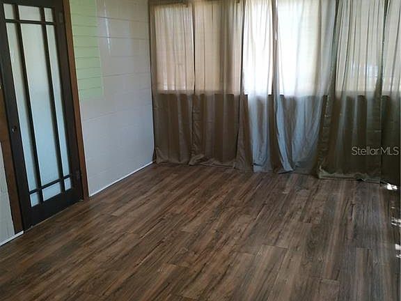 3rd image of 410 N Kansas Ave