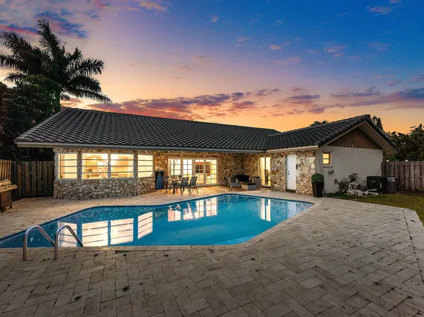 1006 SE 6th Street, Deerfield Beach, FL 33441