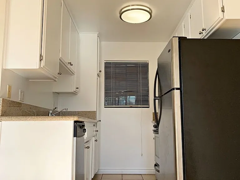 9801 Tabor St — Photo 5