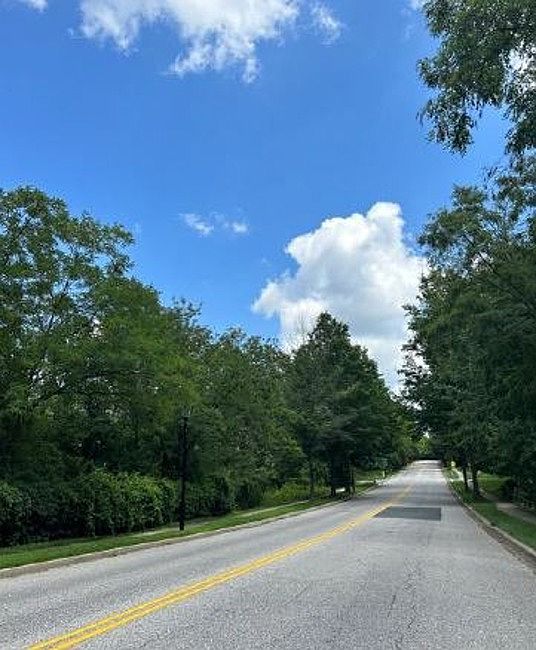 Exterior Neighborhood (street photo)