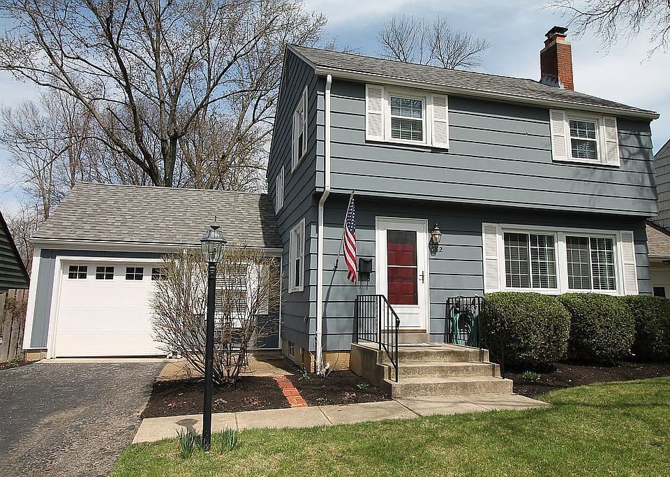 1st image of 382 Loveman Ave