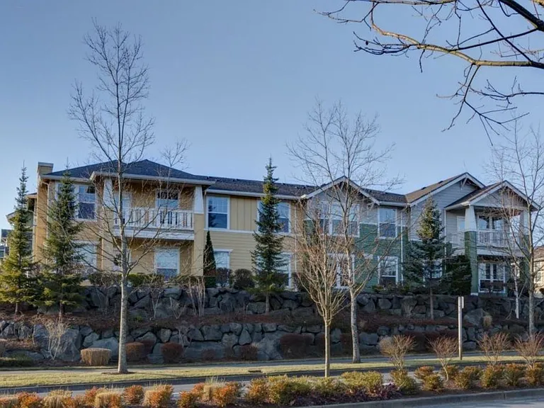 7709 Fairway Ave SE #201 — Photo 1