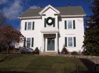 19 Stow St, Waltham, MA 02453
