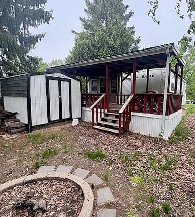 4th image of 26/64 Woodhaven Dr E