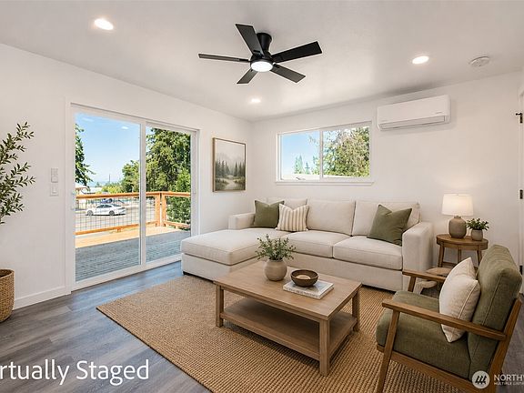 2nd image of 320 E Lopez Avenue