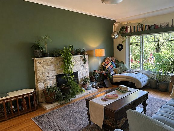 3rd image of 5569 Culloden St