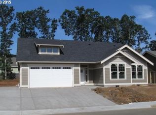 645 Hillcrest Dr, Dallas, OR 97338