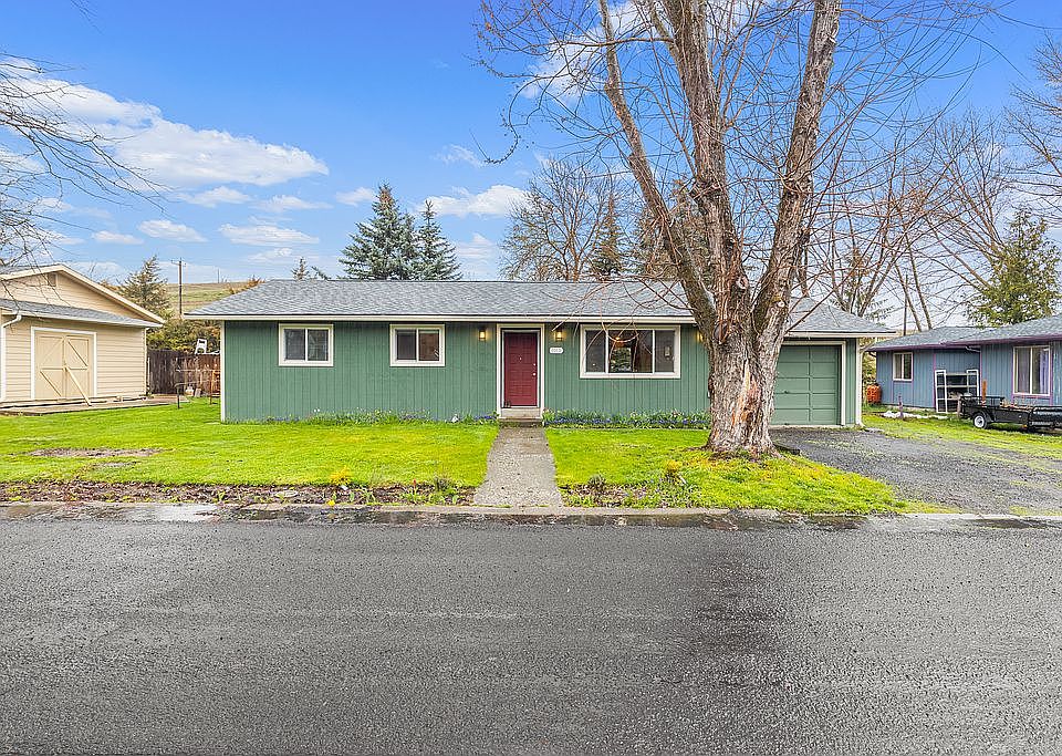 1st image of 1012 Juliene Way