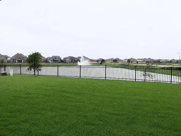 10142 Whitney Reach Dr — Photo 6
