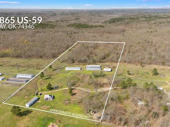 50865 Highway 59 N, Grove, OK 74344