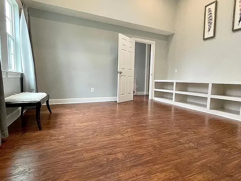 1128 Granada Ave — Photo 13