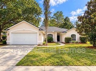 383 Turtle Dove Dr, Orange Park, FL 32073