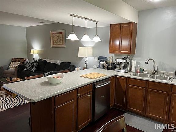 5th image of 5678 W Vinca Ln