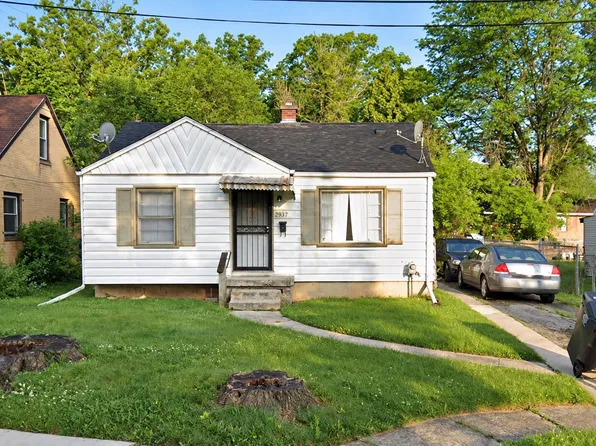 2637 Winona St, Flint, MI 48504