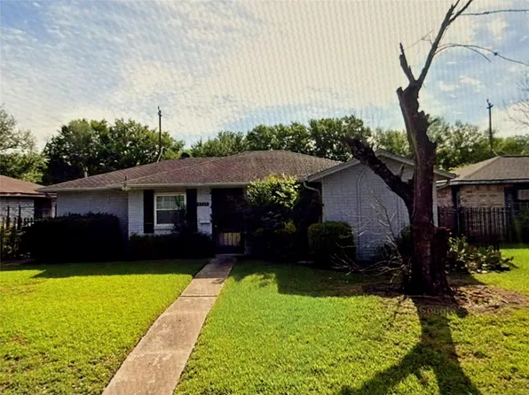 8935 Martin Luther King Blvd, Houston, TX 77033