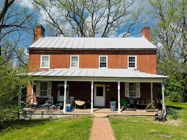 607 Giles Rd, Blacksburg, VA 24060