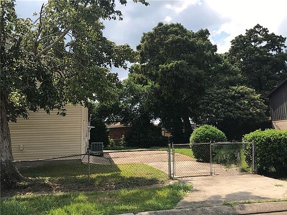 3rd image of 685 W Marlin Ct