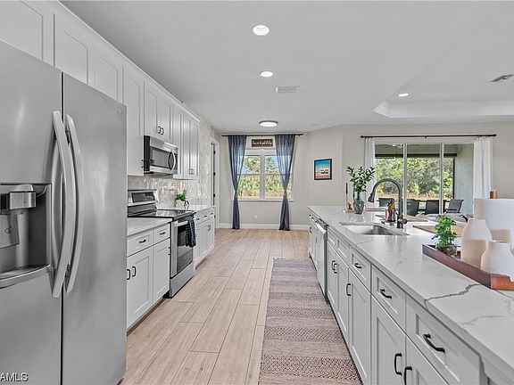 4th image of 6451 Astoria Ave