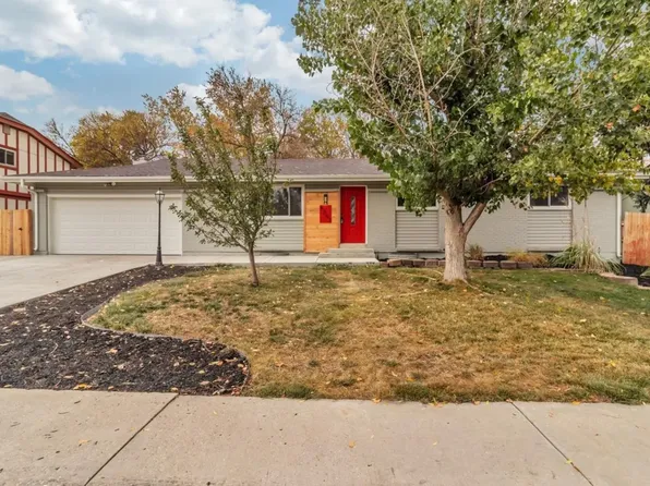 8263 Ammons Cir, Arvada, CO 80005