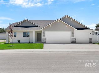 522 Bobcat St, Fruitland, ID 83619