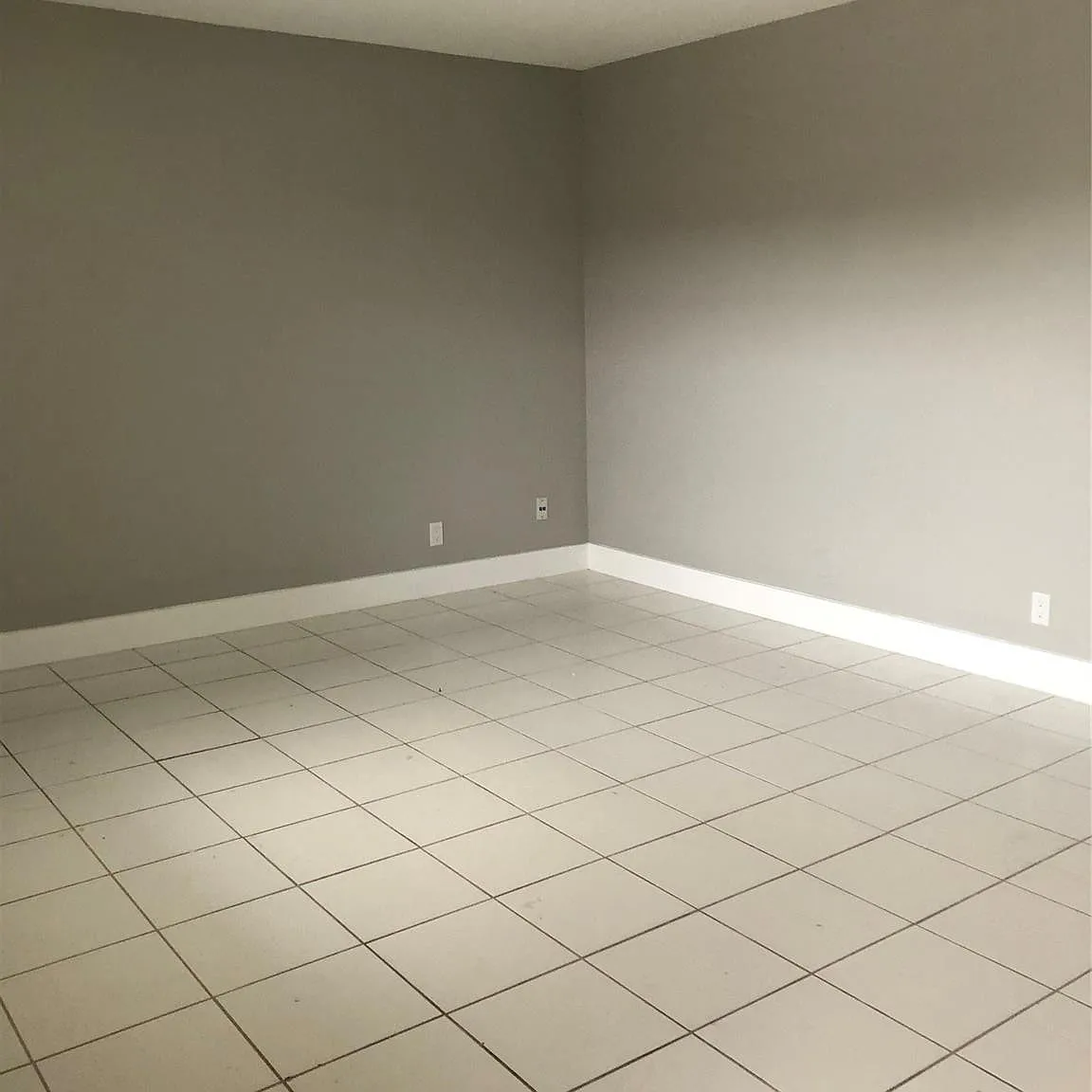 Palm Village Club Condo — Photo 4