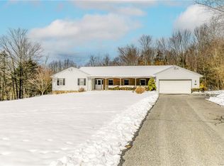 1 Shadow Dr, Warwick, NY 10990